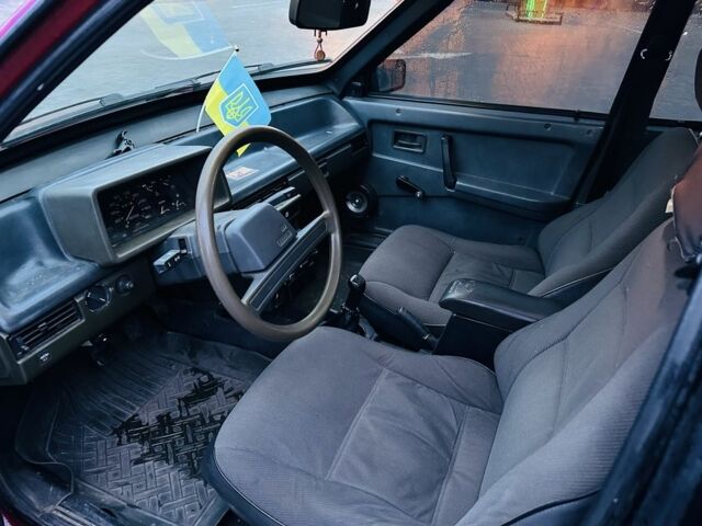 Красный ВАЗ 2109, объемом двигателя 1.3 л и пробегом 300 тыс. км за 950 $, фото 13 на Automoto.ua