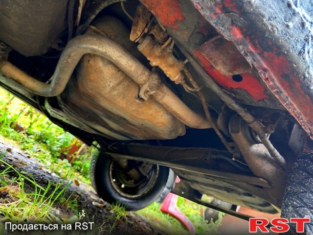 Красный ВАЗ 2109, объемом двигателя 1.5 л и пробегом 150 тыс. км за 350 $, фото 3 на Automoto.ua