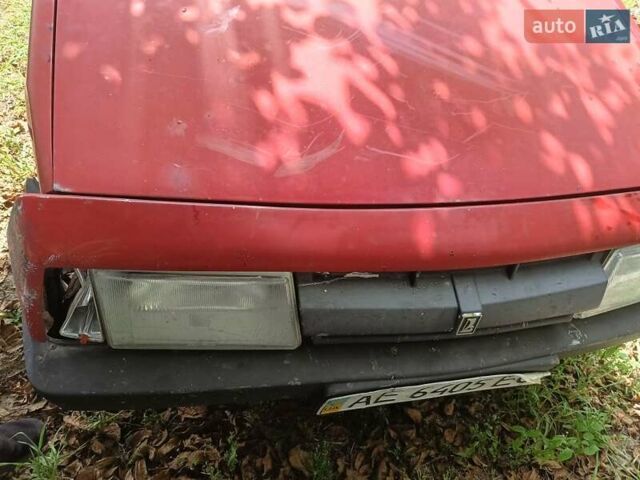 ВАЗ 2109 1990 в Вышгороде на Automoto.ua Красный ВАЗ 2109, объемом двигателя 1.3 л и пробегом 400 тыс. км за 400 $, фото 1 на Automoto.ua