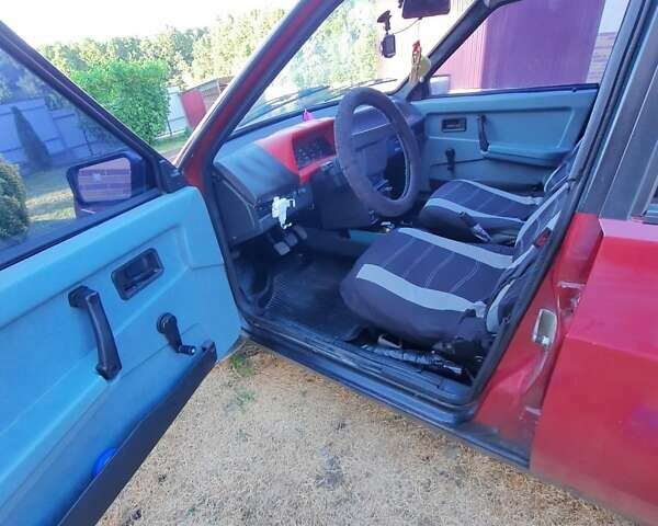 Красный ВАЗ 2109, объемом двигателя 1.3 л и пробегом 999 тыс. км за 1000 $, фото 1 на Automoto.ua