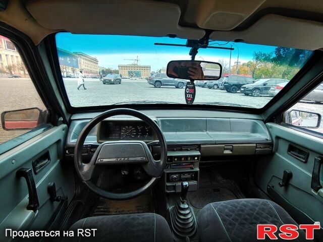 Красный ВАЗ 2109, объемом двигателя 1.5 л и пробегом 215 тыс. км за 1000 $, фото 7 на Automoto.ua