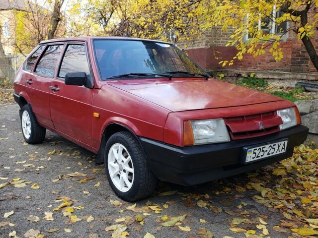 Красный ВАЗ 2109, объемом двигателя 1.5 л и пробегом 189 тыс. км за 1199 $, фото 1 на Automoto.ua