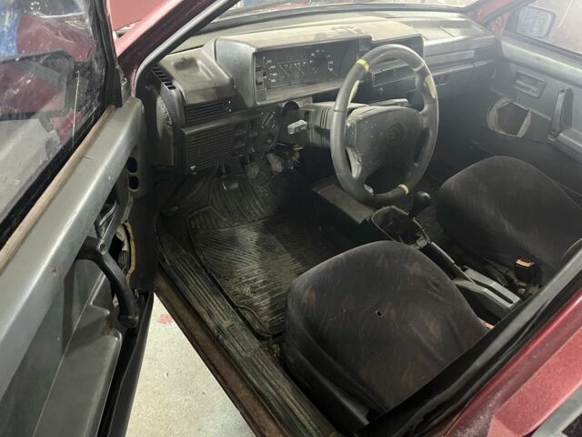 Красный ВАЗ 2109, объемом двигателя 0 л и пробегом 777 тыс. км за 595 $, фото 3 на Automoto.ua