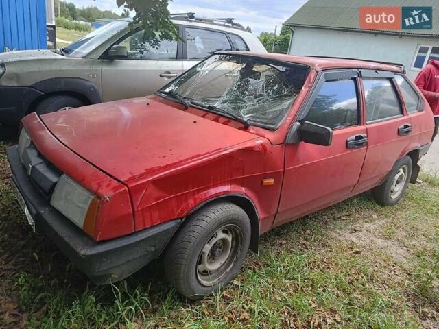 ВАЗ 2109 1990 в Вышгороде на Automoto.ua Красный ВАЗ 2109, объемом двигателя 1.3 л и пробегом 400 тыс. км за 400 $, фото 4 на Automoto.ua