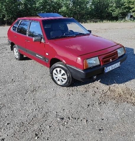 Красный ВАЗ 2109, объемом двигателя 1.5 л и пробегом 2 тыс. км за 1500 $, фото 3 на Automoto.ua