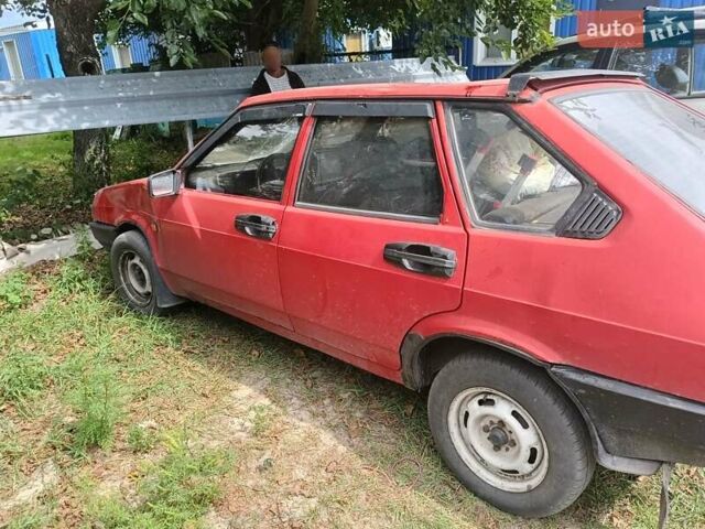 ВАЗ 2109 1990 в Вышгороде на Automoto.ua Красный ВАЗ 2109, объемом двигателя 1.3 л и пробегом 400 тыс. км за 400 $, фото 5 на Automoto.ua