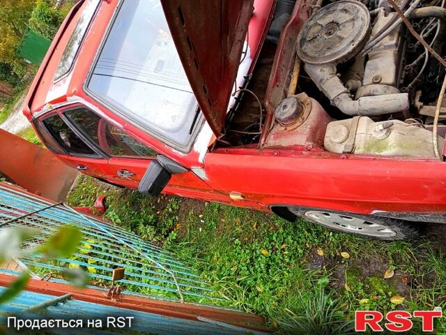 Красный ВАЗ 2109, объемом двигателя 1.5 л и пробегом 150 тыс. км за 350 $, фото 4 на Automoto.ua