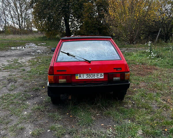 ВАЗ 2109 1990 в Житомире на Automoto.ua Красный ВАЗ 2109, объемом двигателя 1.5 л и пробегом 200 тыс. км за 550 $, фото 2 на Automoto.ua
