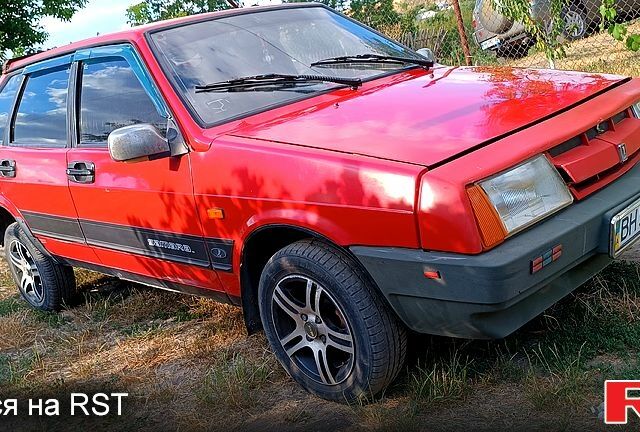 Червоний ВАЗ 2109, об'ємом двигуна 1.5 л та пробігом 188 тис. км за 1200 $, фото 2 на Automoto.ua