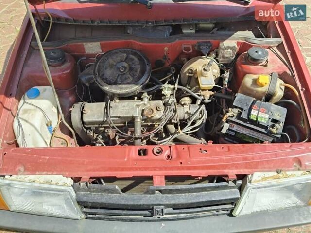 Красный ВАЗ 2109, объемом двигателя 1.3 л и пробегом 200 тыс. км за 1200 $, фото 4 на Automoto.ua