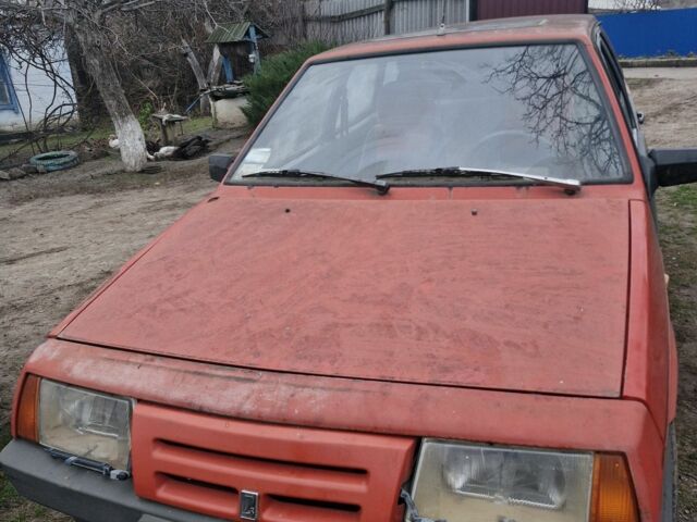 Красный ВАЗ 2109, объемом двигателя 1.3 л и пробегом 50 тыс. км за 473 $, фото 3 на Automoto.ua