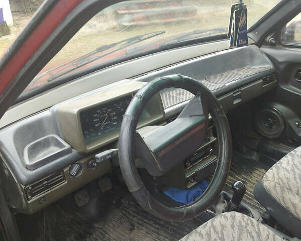 Красный ВАЗ 2109, объемом двигателя 1.5 л и пробегом 72 тыс. км за 750 $, фото 3 на Automoto.ua