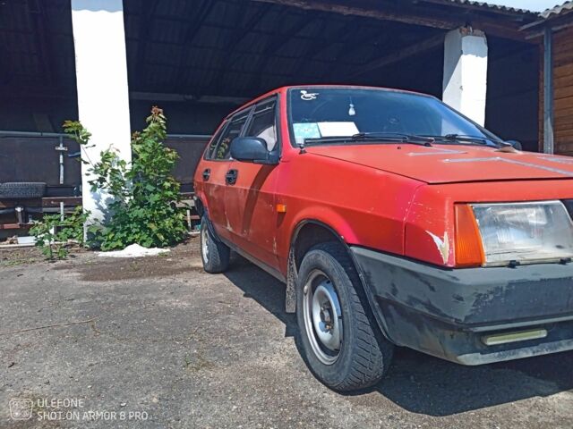 Красный ВАЗ 2109, объемом двигателя 0 л и пробегом 200 тыс. км за 22500 $, фото 2 на Automoto.ua