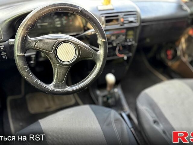 Красный ВАЗ 2109, объемом двигателя 1.3 л и пробегом 250 тыс. км за 650 $, фото 6 на Automoto.ua