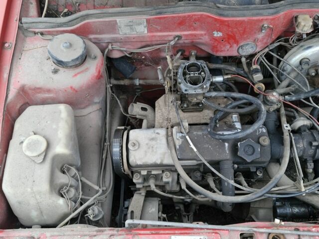 Красный ВАЗ 2109, объемом двигателя 1.3 л и пробегом 50 тыс. км за 473 $, фото 2 на Automoto.ua