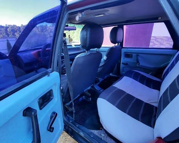 Красный ВАЗ 2109, объемом двигателя 1.3 л и пробегом 999 тыс. км за 1000 $, фото 4 на Automoto.ua