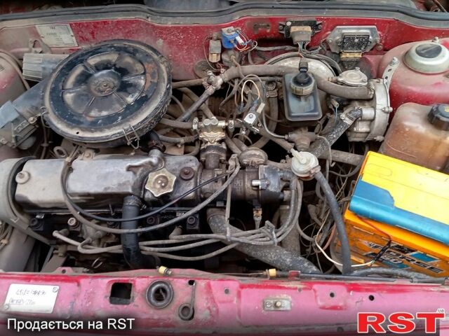 Красный ВАЗ 2109, объемом двигателя 1.5 л и пробегом 150 тыс. км за 900 $, фото 1 на Automoto.ua