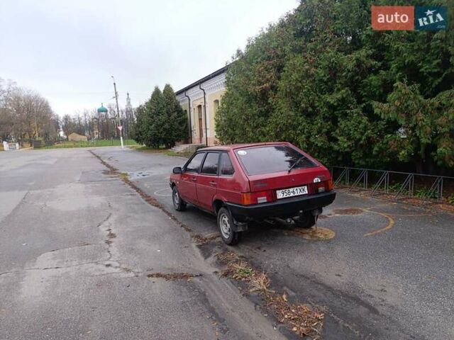 Красный ВАЗ 2109, объемом двигателя 0 л и пробегом 200 тыс. км за 758 $, фото 5 на Automoto.ua