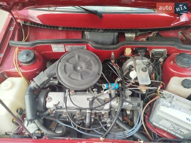 Красный ВАЗ 2109, объемом двигателя 1.5 л и пробегом 200 тыс. км за 1693 $, фото 4 на Automoto.ua