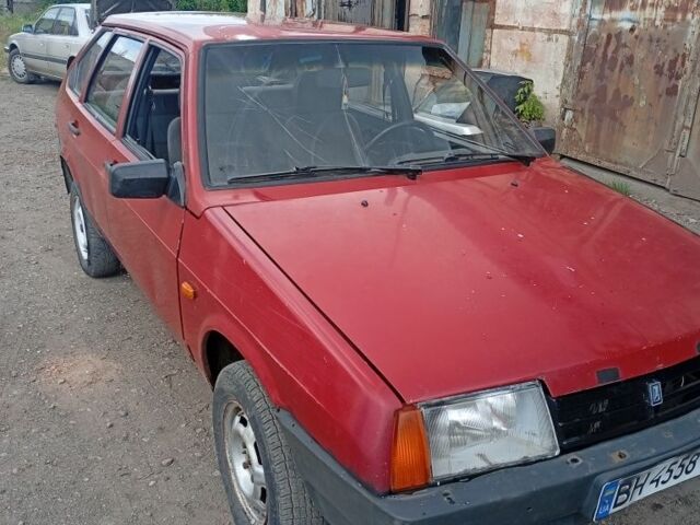 Красный ВАЗ 2109, объемом двигателя 1.5 л и пробегом 250 тыс. км за 700 $, фото 1 на Automoto.ua