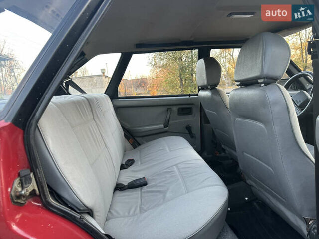 Красный ВАЗ 2109, объемом двигателя 1.29 л и пробегом 91 тыс. км за 2000 $, фото 9 на Automoto.ua