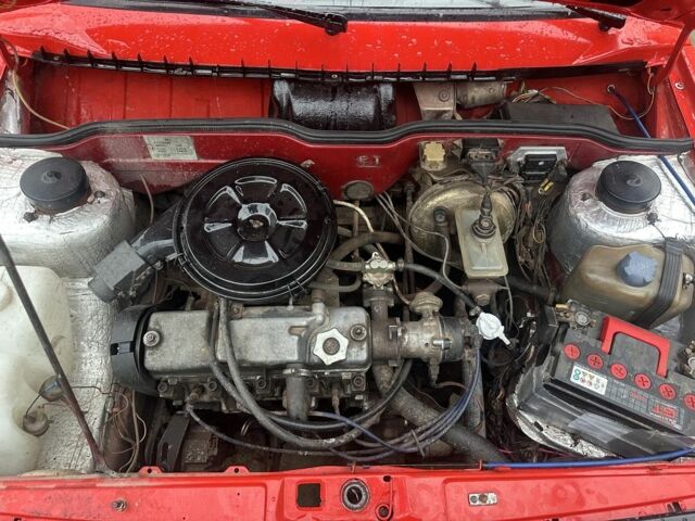 Красный ВАЗ 2109, объемом двигателя 1.3 л и пробегом 950 тыс. км за 1100 $, фото 2 на Automoto.ua