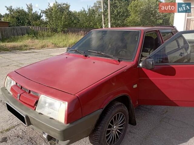 Красный ВАЗ 2109, объемом двигателя 1.3 л и пробегом 194 тыс. км за 1800 $, фото 4 на Automoto.ua