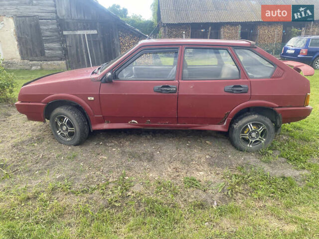Красный ВАЗ 2109, объемом двигателя 1.3 л и пробегом 60 тыс. км за 650 $, фото 2 на Automoto.ua