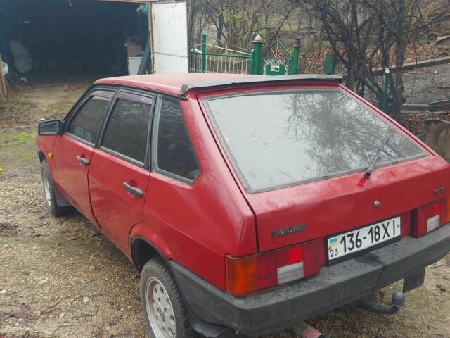 Красный ВАЗ 2109, объемом двигателя 1.3 л и пробегом 400 тыс. км за 1100 $, фото 3 на Automoto.ua