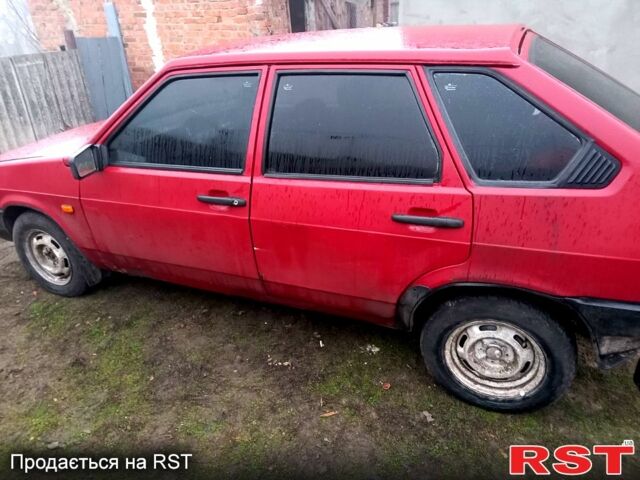 Красный ВАЗ 2109, объемом двигателя 1.6 л и пробегом 258 тыс. км за 700 $, фото 7 на Automoto.ua