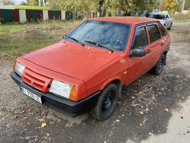 Красный ВАЗ 2109, объемом двигателя 1.5 л и пробегом 106 тыс. км за 858 $, фото 2 на Automoto.ua