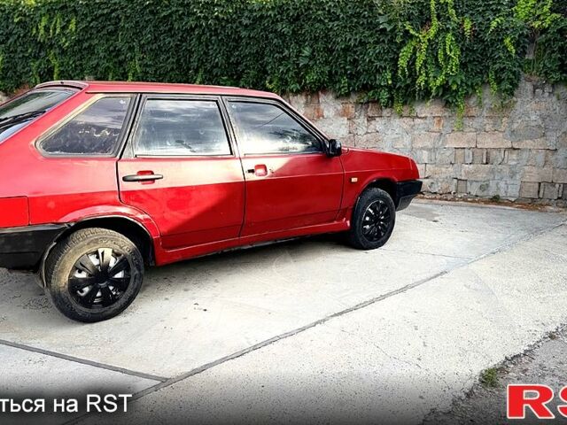 Красный ВАЗ 2109, объемом двигателя 1.3 л и пробегом 250 тыс. км за 650 $, фото 5 на Automoto.ua