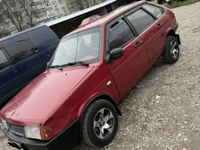 Красный ВАЗ 2109, объемом двигателя 1.5 л и пробегом 100 тыс. км за 1118 $, фото 2 на Automoto.ua