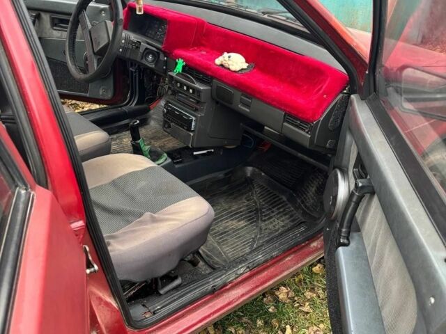 Червоний ВАЗ 2109, об'ємом двигуна 1.5 л та пробігом 150 тис. км за 833 $, фото 7 на Automoto.ua