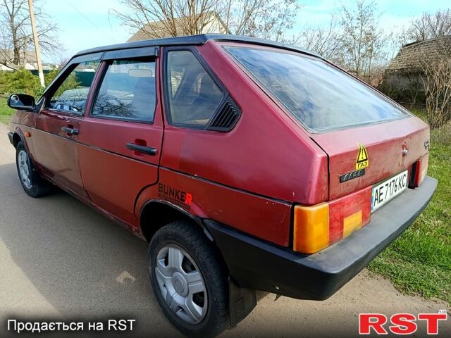Красный ВАЗ 2109, объемом двигателя 1.5 л и пробегом 0 тыс. км за 900 $, фото 4 на Automoto.ua
