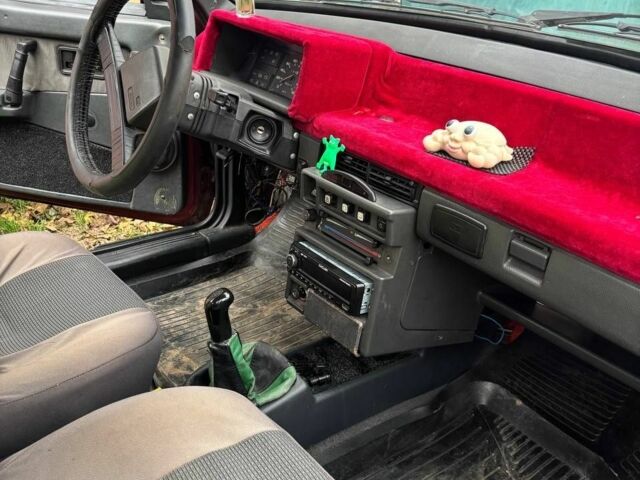 Червоний ВАЗ 2109, об'ємом двигуна 1.5 л та пробігом 150 тис. км за 833 $, фото 9 на Automoto.ua