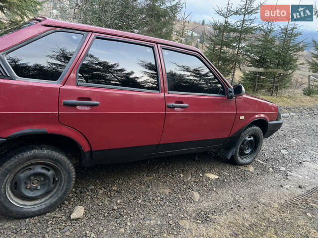 Красный ВАЗ 2109, объемом двигателя 1.5 л и пробегом 200 тыс. км за 550 $, фото 5 на Automoto.ua