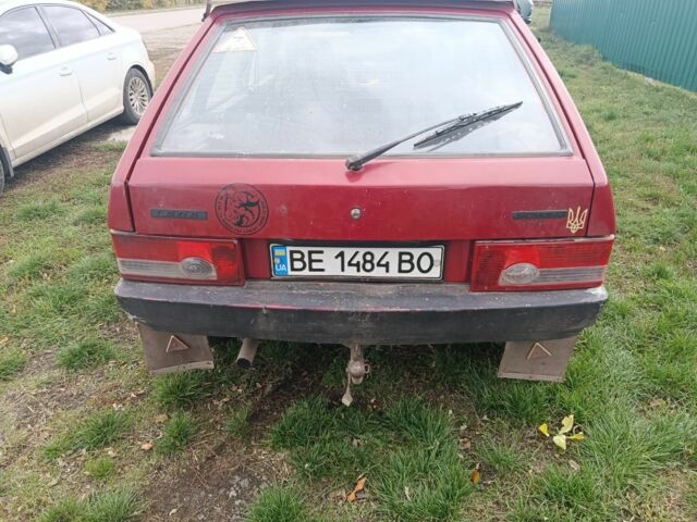 Красный ВАЗ 2109, объемом двигателя 2 л и пробегом 200 тыс. км за 650 $, фото 3 на Automoto.ua