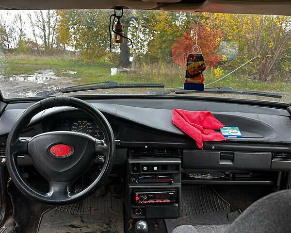 ВАЗ 2109 1990 в Житомире на Automoto.ua Красный ВАЗ 2109, объемом двигателя 1.5 л и пробегом 200 тыс. км за 550 $, фото 3 на Automoto.ua