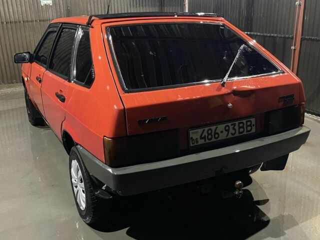 Красный ВАЗ 2109, объемом двигателя 1.5 л и пробегом 85 тыс. км за 800 $, фото 1 на Automoto.ua