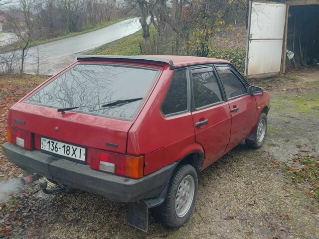 Красный ВАЗ 2109, объемом двигателя 1.3 л и пробегом 400 тыс. км за 1100 $, фото 2 на Automoto.ua