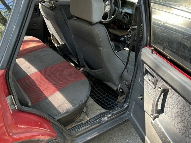Красный ВАЗ 2109, объемом двигателя 1.5 л и пробегом 60 тыс. км за 654 $, фото 6 на Automoto.ua