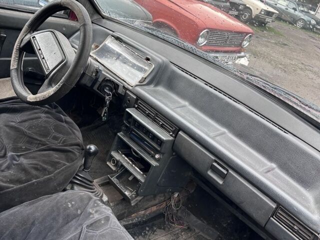 Красный ВАЗ 2109, объемом двигателя 0 л и пробегом 123 тыс. км за 650 $, фото 5 на Automoto.ua