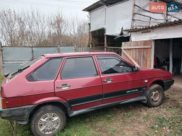 Красный ВАЗ 2109, объемом двигателя 1.5 л и пробегом 70 тыс. км за 1000 $, фото 1 на Automoto.ua