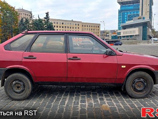 Красный ВАЗ 2109, объемом двигателя 1.5 л и пробегом 215 тыс. км за 1000 $, фото 5 на Automoto.ua