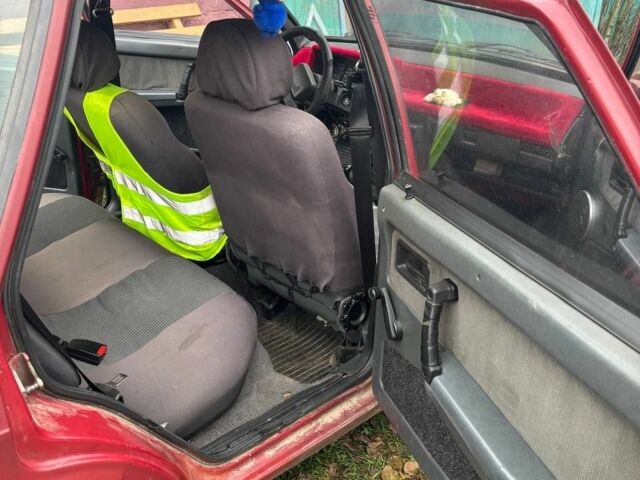 Червоний ВАЗ 2109, об'ємом двигуна 1.5 л та пробігом 150 тис. км за 833 $, фото 4 на Automoto.ua