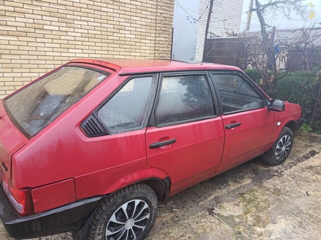 Красный ВАЗ 2109, объемом двигателя 1.5 л и пробегом 1000 тыс. км за 999 $, фото 4 на Automoto.ua