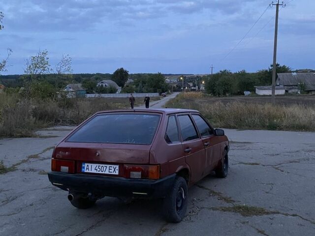 Красный ВАЗ 2109, объемом двигателя 1.5 л и пробегом 90 тыс. км за 800 $, фото 4 на Automoto.ua