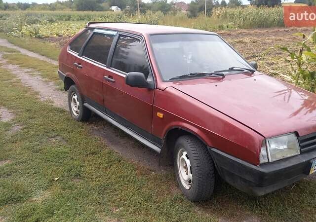 Красный ВАЗ 2109, объемом двигателя 1.3 л и пробегом 150 тыс. км за 1090 $, фото 1 на Automoto.ua