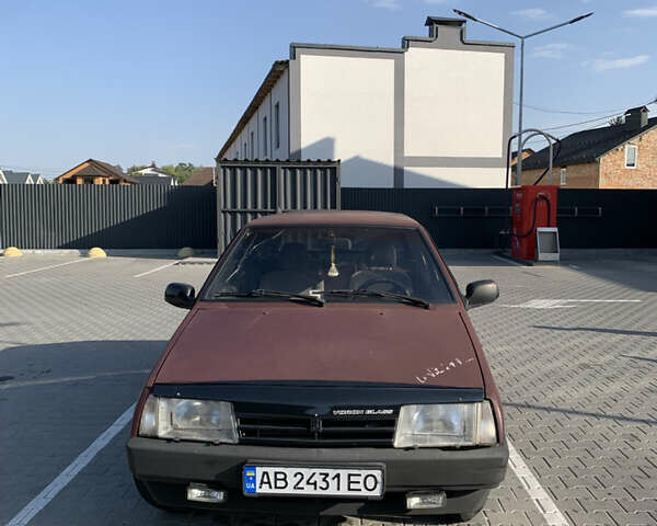 Красный ВАЗ 2109, объемом двигателя 1.29 л и пробегом 300 тыс. км за 900 $, фото 2 на Automoto.ua